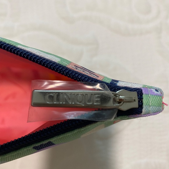 Clinique Big Bundle! - Picture 7 of 7